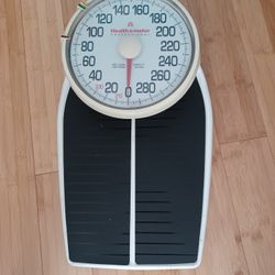 Health O Meter Professional Big Foot Body Scale 