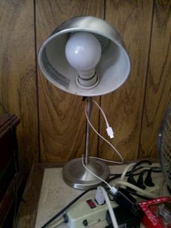 Desk lamp