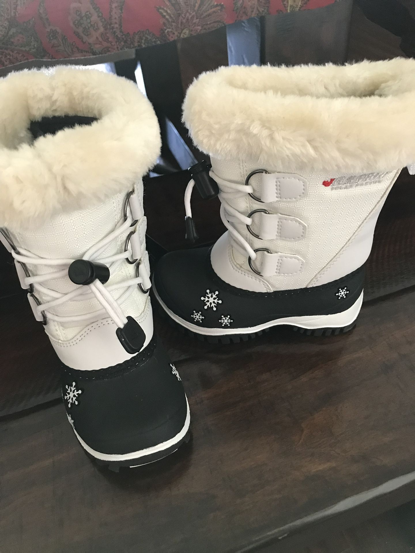 Toddler Size 5 Baffin Emma Snow Boots - Brand New in Box