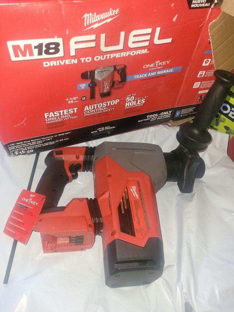 Milwaukee 2915-20 M18 18 Volt  FUEL 1-1/8 SDS Plus Rotary Hammer Bare Tool