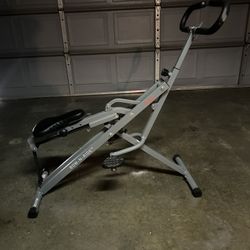 SQUAT Exercise Machine ROW-N-RIDE Sunny Brand logo Bike