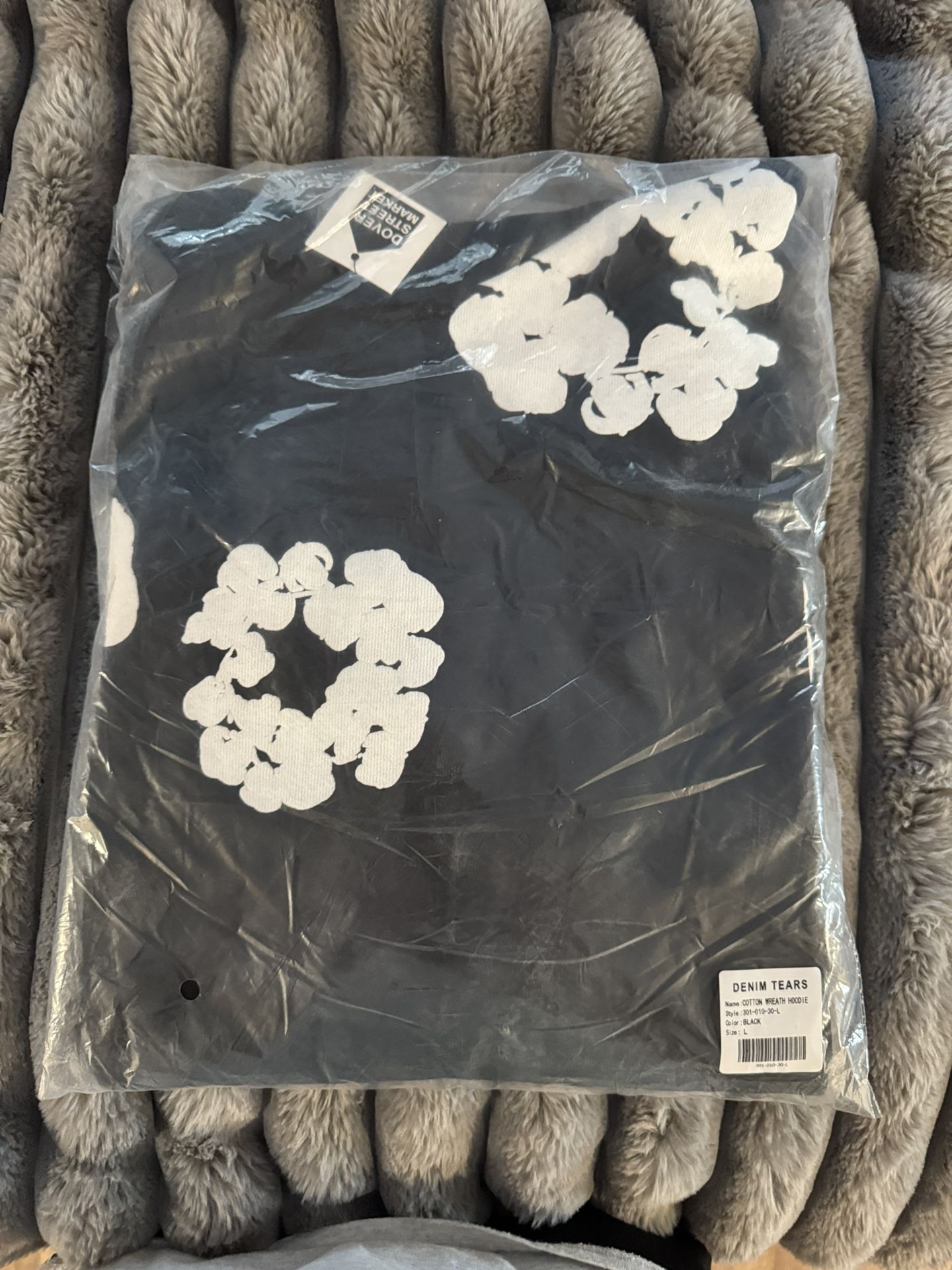 White on Black Denim Tears - Size Large (Brand New & Sealed)