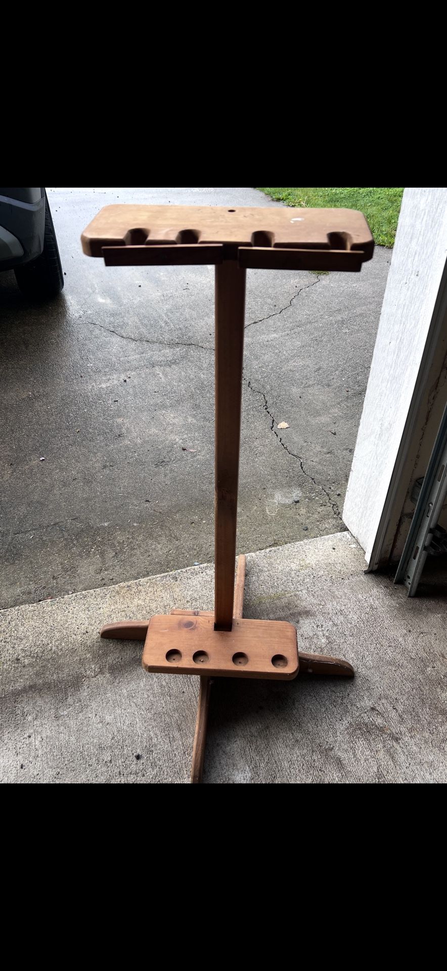 Pool Stick Stand Cue