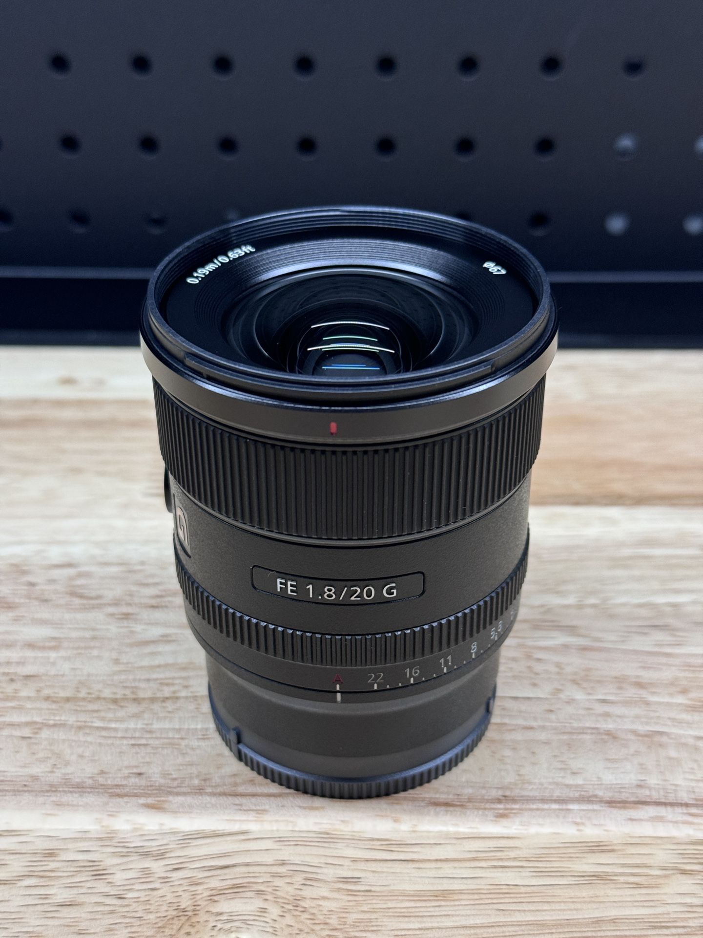 Sony 20mm F1.8 G