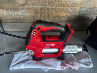 Milwaukee grease gun