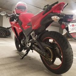 Honda CBR 300 R