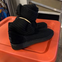 Size 10 Like New Uggs