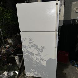Hotpoint refrigerator