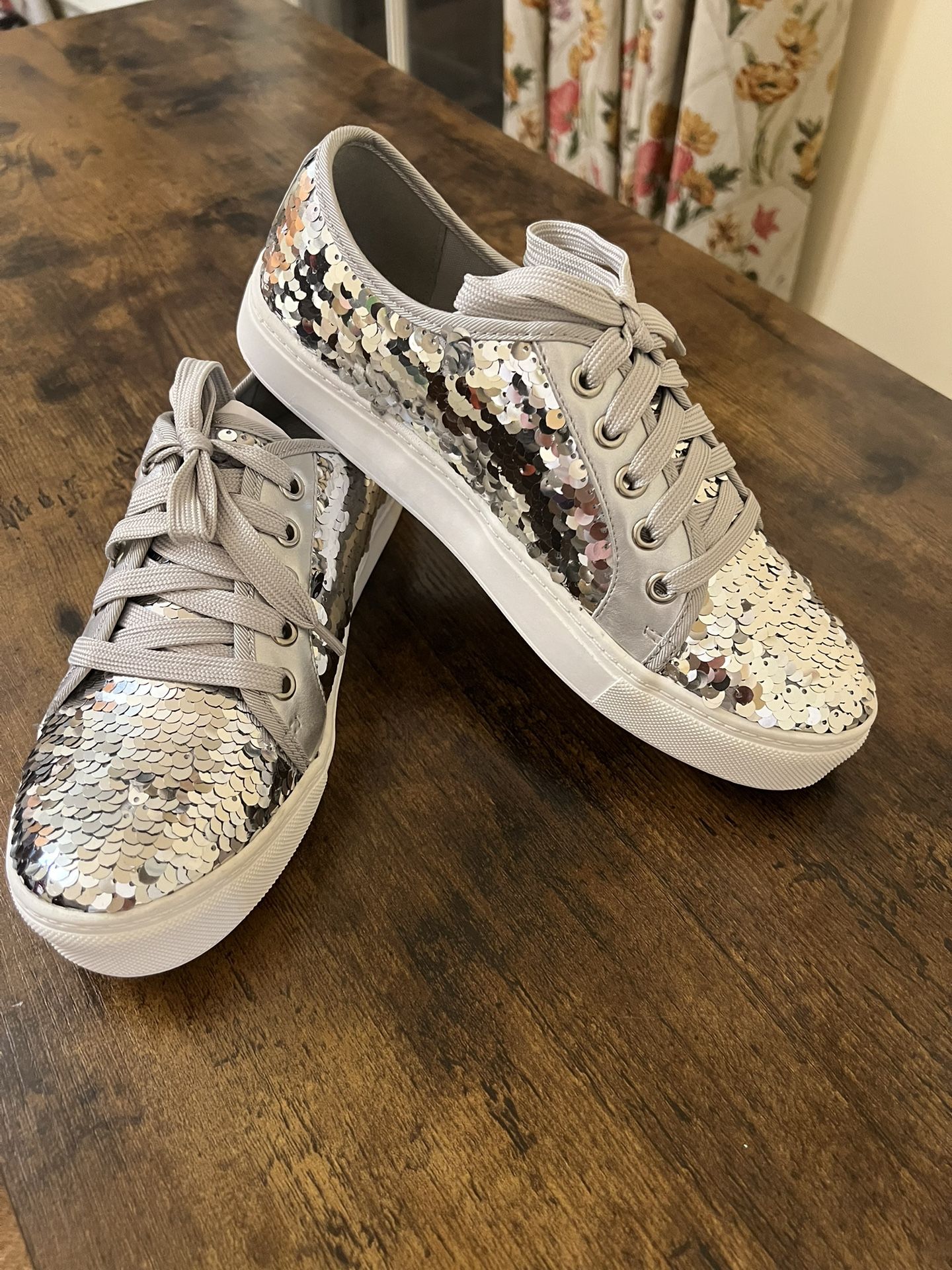 Women’s Silver Sequined Sneakers Size 7 Dirty Laundry