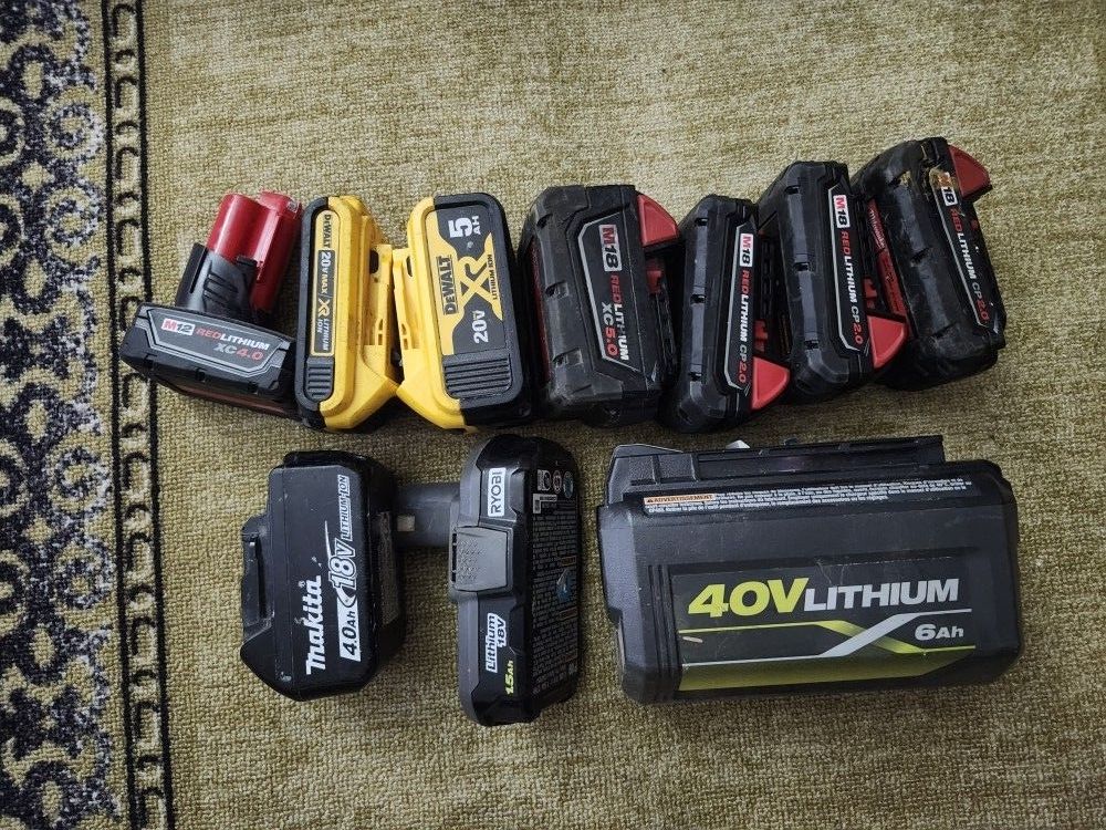 Batteries Ryobi Makita Milwaukee DeWalt Not Working Need To Be Fixed Or For Parts