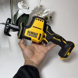 Dewalt Reciprocating Saw Atomic 20V