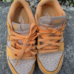 Nike Dunk Low Peach Cream