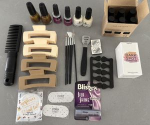 Beauty / makeup bundle - nail + hair lips 30 items NEW