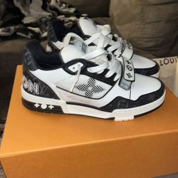 Louis Vuitton Classic Trainers Size 14 WITH BOX for Sale in Las Vegas, NV -  OfferUp