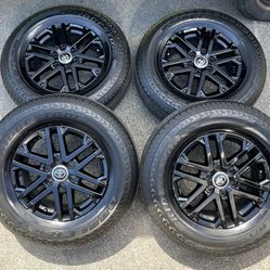 New 2023 Toyota Tundra 18” Black Wheels Rims Tires 265/70/18 OEM 6x139.7