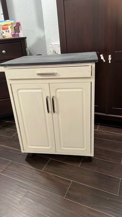 Kitchen cart on wheels
