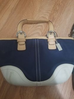 Coach Purse 75 Dollars In Good Condition