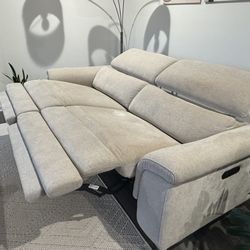 Dual Power Fully Reclining Sofa Set