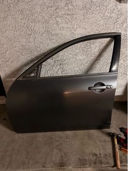 G37 sedan. Door shell