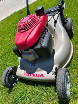 HONDA GAS 21-IN SELF PROPELLED LANW MOWER no bag