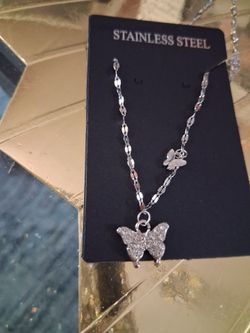New stainless stainless small butterfly Pendant 18in stainless steel silver tone mpu serious buyer don't deliver cash only price firm