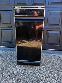 Jenn Air trash compactor