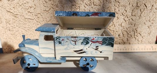 Christmas Wood Truck - Fill With Goodies To Give