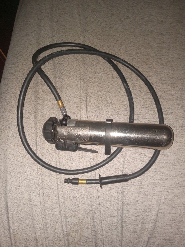 Semco 250-B Pneumatic Sealant Gun