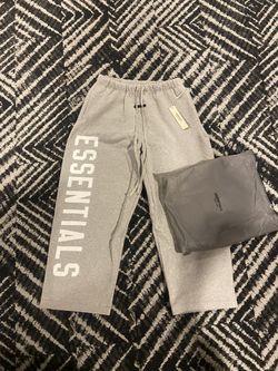 Essentials sweatpants | Size Large