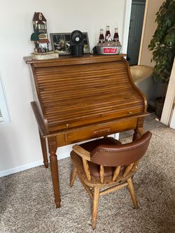 Roll top desk and chair