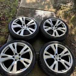 Infiniti Rims