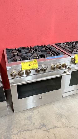 JennAir Stainless Steel Pro-Style Gas Range