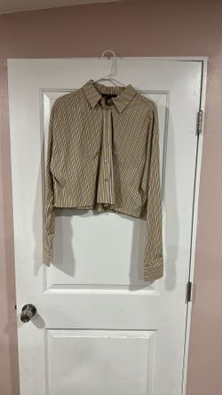 Forever21 Button Up Crop Long Sleeve Top