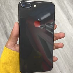 iPhone 8 Plus 64Gb unlocked ($50 Down)