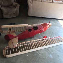Air plane big whit engine motor but not control remoto