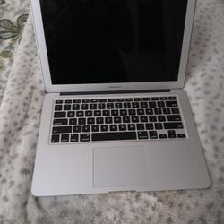 Apple Laptop