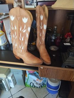 11B Justin Cowgirl Boots