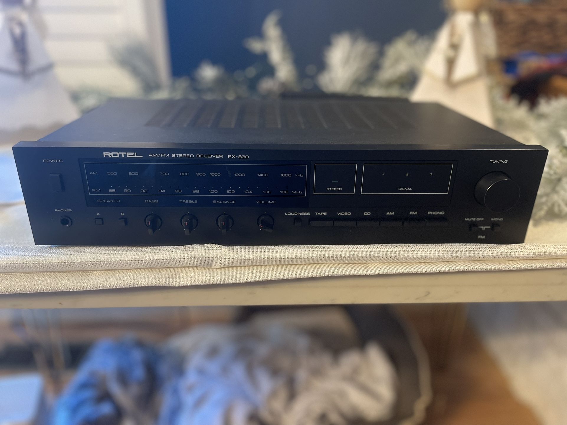 Rotel RX-830 Receiver