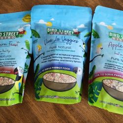 Birdie Bistro 4pack Sampler. One Opened And We Used 1 TBLS. Price For All 4