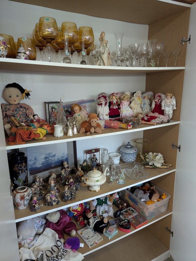 Garage Sale Hillcrest St. & Huron Loma Linda