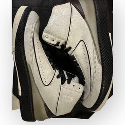 Jordan 2 Retro A ma Maniere Airness. Size(10.5M). Used in excellent condition. No box 📦 $125. Cash. Trades Always welcome. Tap in!