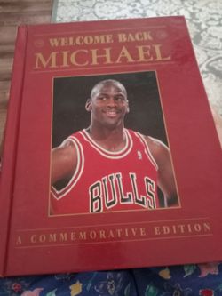 A basketball bulls book Michael Jordan