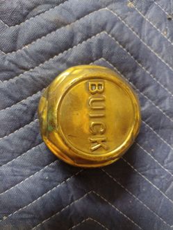Vintage Buick Gold-Tone Hub Cap Emblem