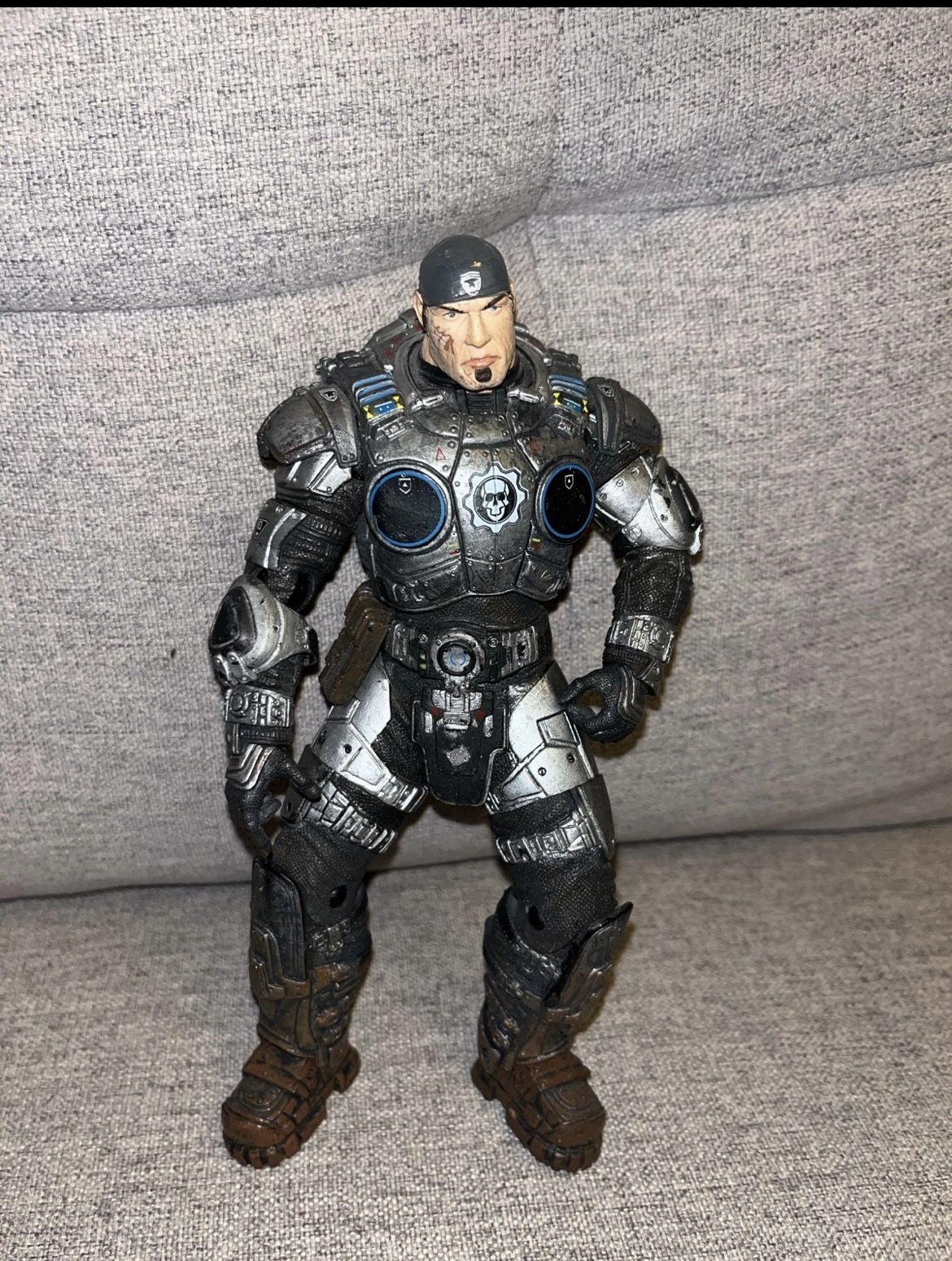 NECA Gears Of War 2 Marcus Fenix Light Up Armor 12” Figure 2009.