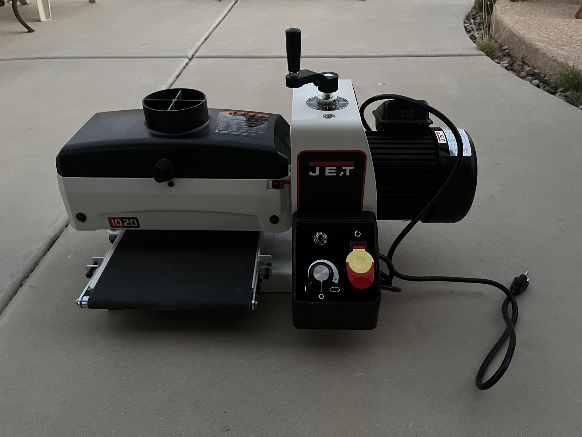 Jet Benchtop Drum Sander 115Volt 15Amp Brushless Corded, 50 OFF