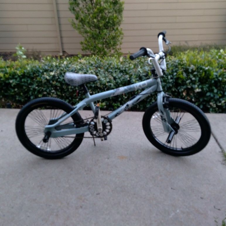 Like New Mongoose KO Free Style Team BMX Bike for Sale in Folsom
