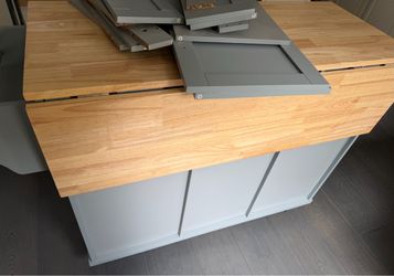 Kitchen island
