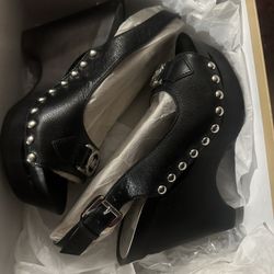 Mk Auténticos Size 7 