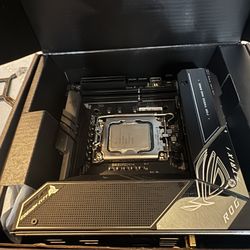Rog ASUS Strix Z690-I With 14900k