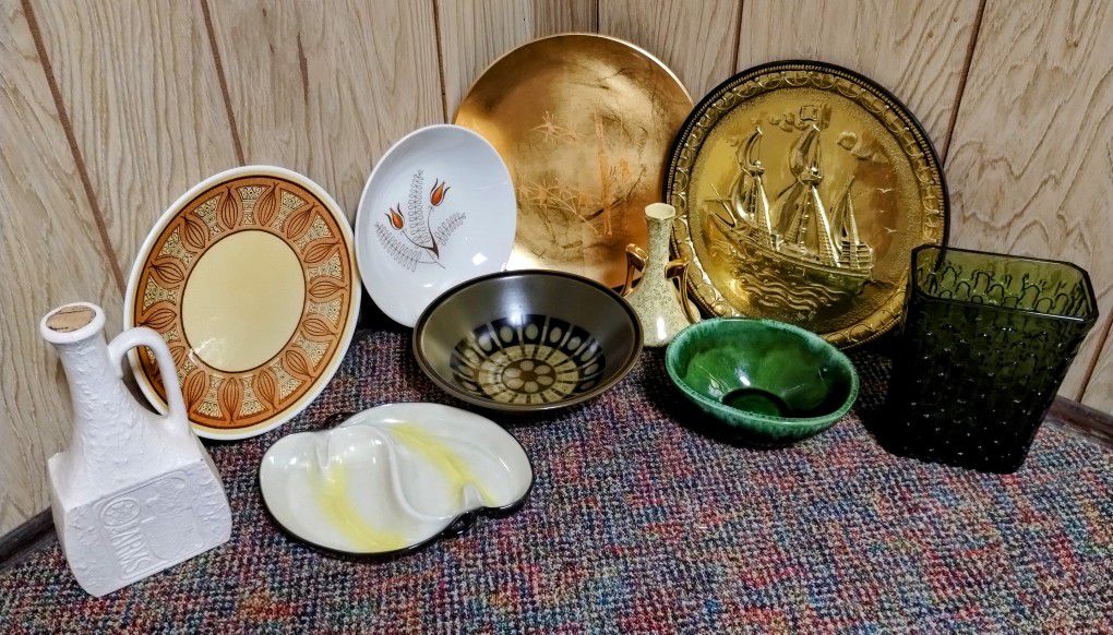 Mid Century Vintage Retro Dishware Plates Bowl Bottle Ceramics Ashtray Vase Decor Lot